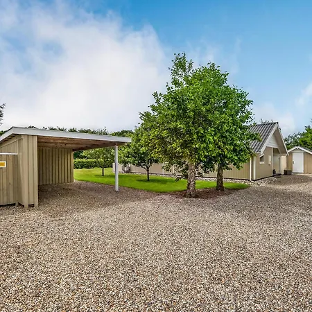 Casa vacanze 3 Bedroom Awesome In Hemmet