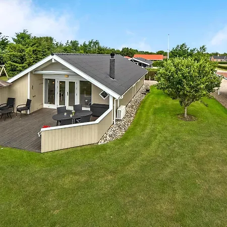 3 Bedroom Awesome In